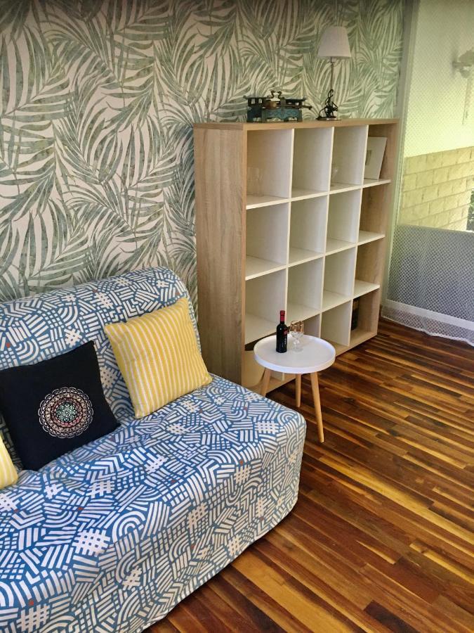 Romantic Two Bedroom Apartments In The Hills Of Budapest With Private Parking ภายนอก รูปภาพ
